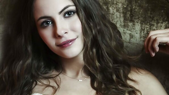 ਏਸ਼ੀਅਨ ਕੁੜੀਆਂ ਨਕਾਬਪੋਸ਼ ਅਤੇ ਕ੍ਰੀਮਪੀਡ ਆਦਮੀਆਂ ਦੁਆਰਾ ਗੈਂਗਬੈਂਗ ਕੀਤੀਆਂ ਗਈਆਂ