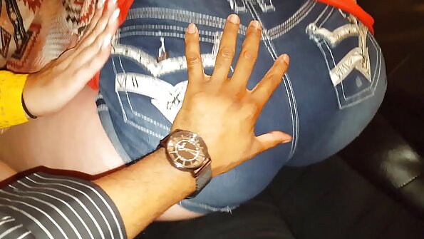 ਸੁਨਹਿਰੇ ਪਿਆਰੇ ਨੂੰ ਇਸ ਸਮੇਂ ਇੱਕ ਵਿਸ਼ੇਸ਼ ਕਿਸਮ ਦੇ ਮਸਾਜ ਦੇ ਇਲਾਜ ਦੀ ਲੋੜ ਹੈ