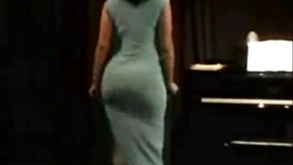 AJ Applegate Rachele Richey ਨਾਲ ਗਿੱਲੀ ਚੂਤ ਖਾ ਰਿਹਾ ਹੈ