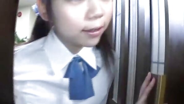 ਕੈਮਰਾ ਫਿਲਮਾਂ ਵਾਲਾ ਕਾਲਾ ਮੁੰਡਾ ਆਪਣੇ ਲਿੰਗ ਨੂੰ ਚਿੱਟੇ ਚੂਚੇ ਦੀ ਕੰਟ ਡਰਿਲ ਕਰਦਾ ਹੈ