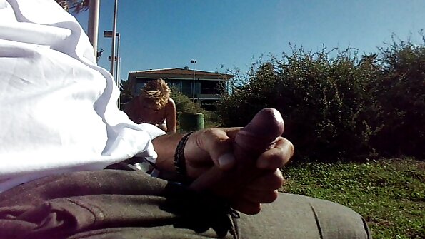 ਕਾਲੇ ਕਾਲਜ ਦੀ ਕੁੜੀ ਚੂਤ ਹੱਥਰਸੀ ਕਰਨ ਲਈ ਅਧਿਐਨ ਤੋਂ ਇੱਕ ਬ੍ਰੇਕ ਲੈਂਦੀ ਹੈ