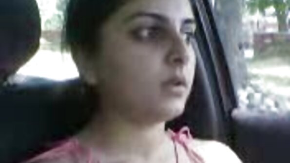 Brunette ਮਿਸ Annika Eve ਅਤੇ ਸਰਗਰਮ fucker Robby Echo ਇਕੱਠੇ