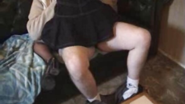 ਏਸ਼ੀਆਈ cutie Risa Oomomo ਉਸ ਵੱਡੇ ਖਿਡੌਣੇ ਨਾਲ ਉਤੇਜਿਤ ਹੈ