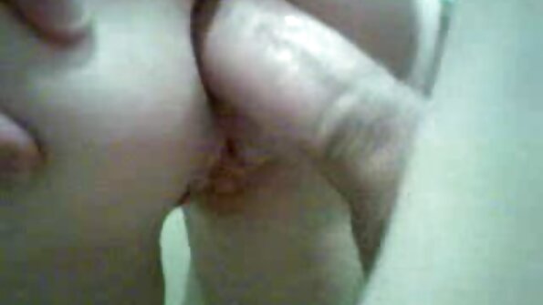 BFFs ਦੇ ਭਵਿੱਖ ਦੇ ਧੋਖੇਬਾਜ਼ ਪਤੀ ਦਾ ਇੱਕ ਗੁਪਤ ਵੀਡੀਓ 'ਤੇ ਪਰਦਾਫਾਸ਼ ਹੋਇਆ