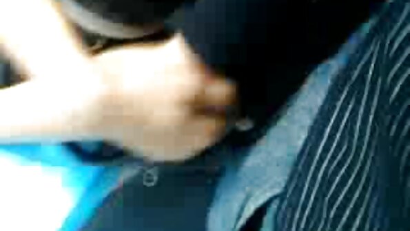 ਇੱਕ ਫਰਮ ਖੋਤੇ ਦੇ ਨਾਲ ਸੁਨਹਿਰਾ anally fucked ਹੋ ਰਹੀ ਹੈ ਅਤੇ cumshot ਹੈ